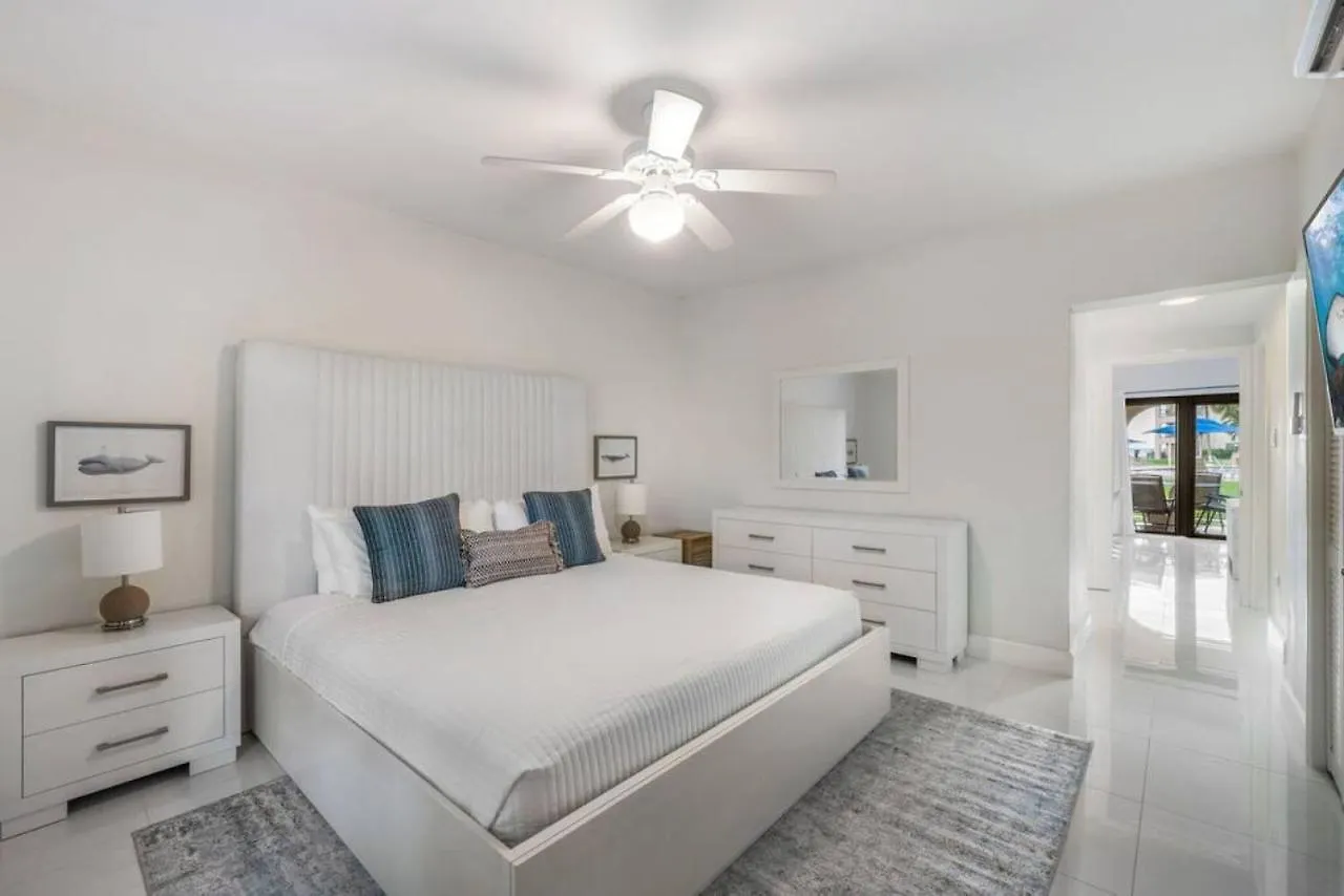 George Town Villas #117 Апартаменты Джорджтаун